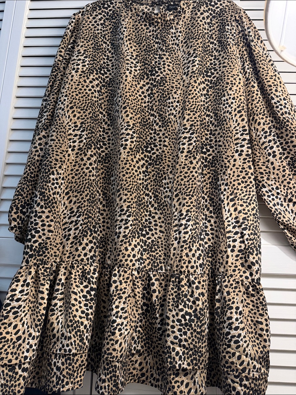 Boohoo Beige and Black Leopard-Print Tiered Long-Sleeve Dress